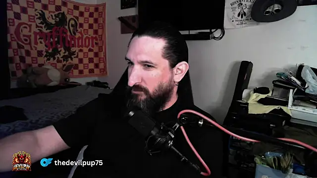 DevilPup75  online show from March 22, 2:37 am