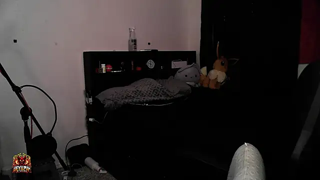 DevilPup75  online show from April 20, 2:29 pm