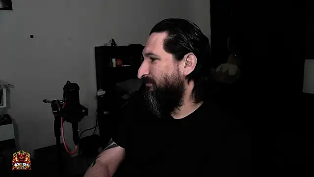 DevilPup75  online show from April 21, 12:56 pm