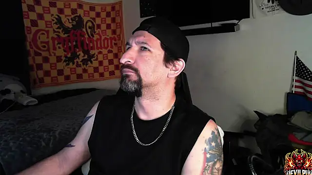 Snapshot of DevilPup75_ chatting on September 26, 2:18 am DevilPup75  online show from September 26, 2:18 am