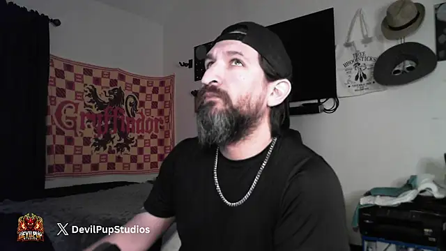 DevilPup75  online show from February 13, 3:06 am