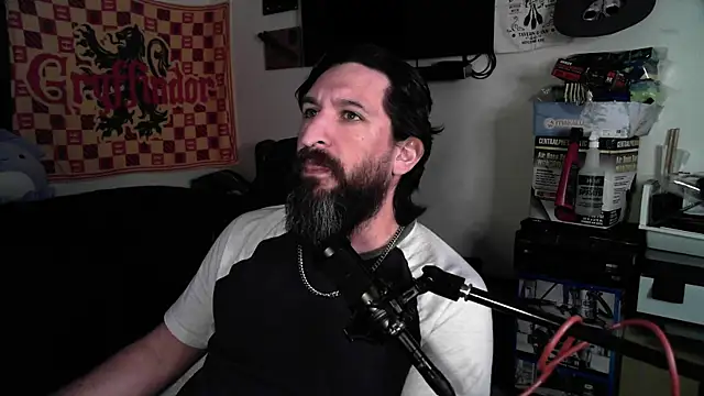 DevilPup75  online show from April 3, 3:46 am