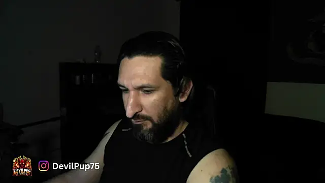 DevilPup75  online show from May 24, 6:35 am