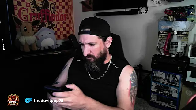 DevilPup75  online show from March 31, 8:55 pm