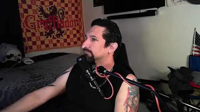 Snapshot of DevilPup75_ chatting on September 25, 1:17 pm DevilPup75  online show from September 25, 1:17 pm