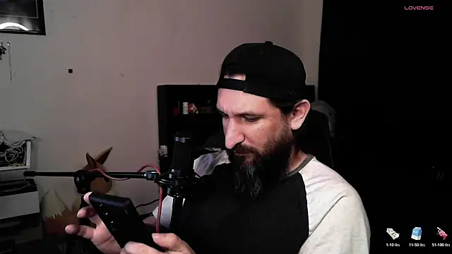 DevilPup75  online show from May 5, 7:22 am