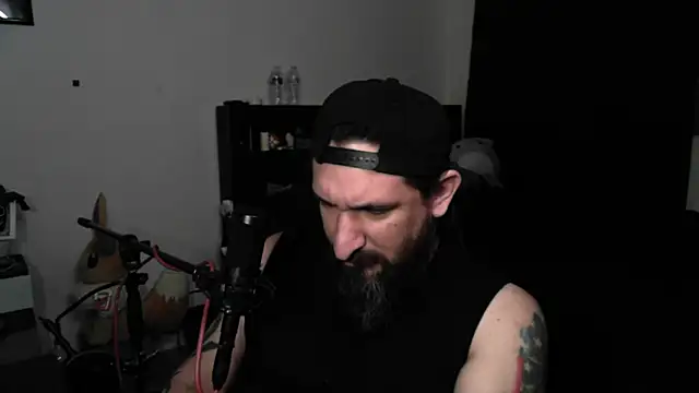 DevilPup75  online show from May 16, 10:36 am