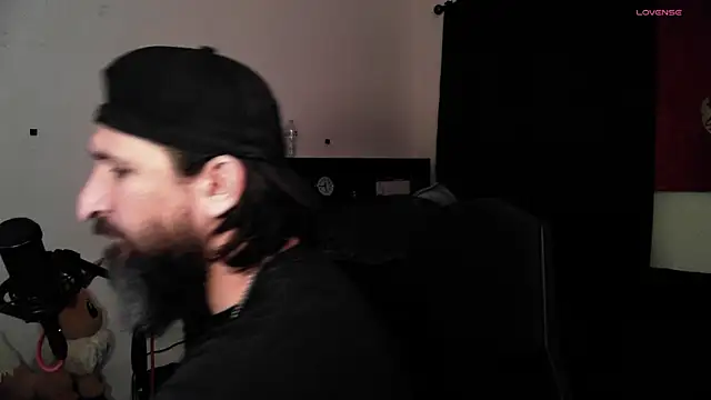 DevilPup75  online show from May 4, 3:10 am