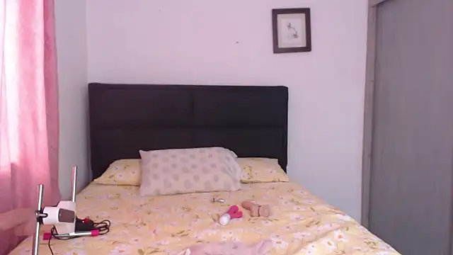 Tiiana online show from March 4, 5:10 pm