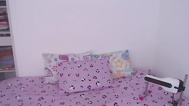 Tiiana online show from April 17, 3:37 pm