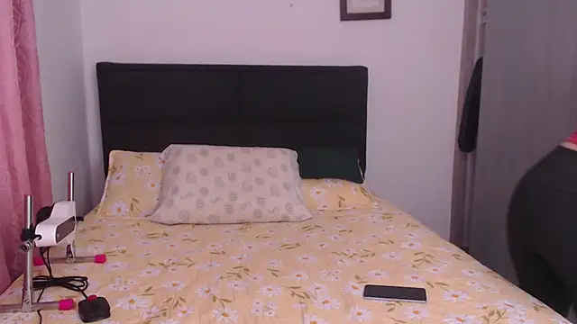 Tiiana online show from April 1, 5:54 pm