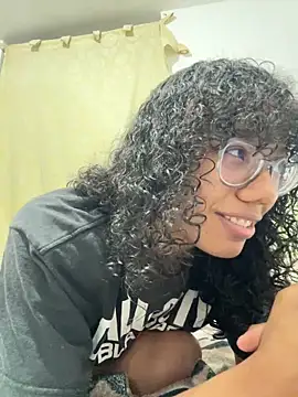 Valen1800 online show from February 6, 11:34 pm