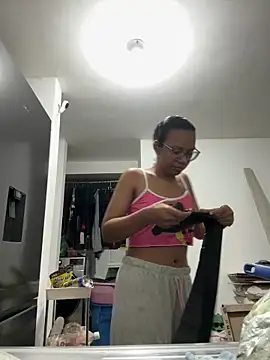 Valen1800 online show from February 13, 11:05 pm