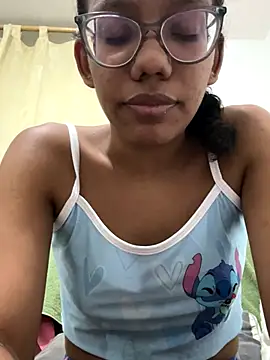 Snapshot of Valen1800 chatting on October 7, 1:28 am Valen1800 online show from October 7, 1:28 am