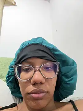 Valen1800 online show from December 21, 2:57 am