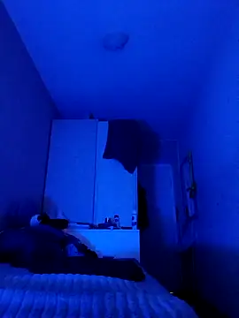 Snapshot of Thoma9034 chatting on October 18, 12:34 am Thoma9034 online show from October 18, 12:34 am