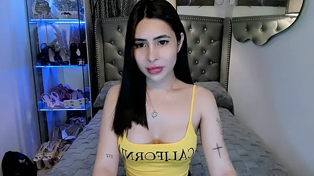 Claudia empress online show from October 13, 8:21 pm