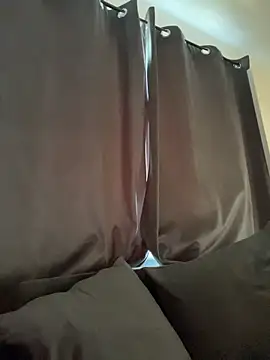 naughtybella05 online show from November 30, 1:01 pm