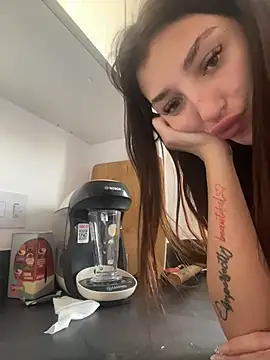 naughtybella05 online show from December 15, 8:53 am