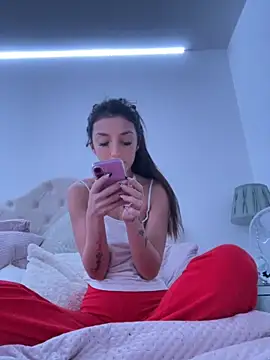 naughtybella05 online show from October 26, 7:58 pm