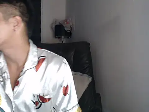 Asian gregor online show from June 15, 7:46 pm