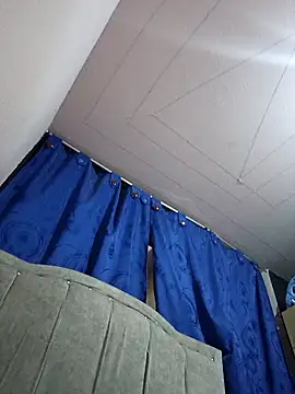 Snapshot of Shayla_VL chatting on October 30, 12:03 pm Shayla VL online show from October 30, 12:03 pm