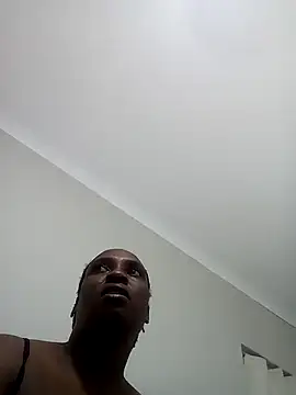 QueenRomaxx1 online show from November 7, 12:15 am