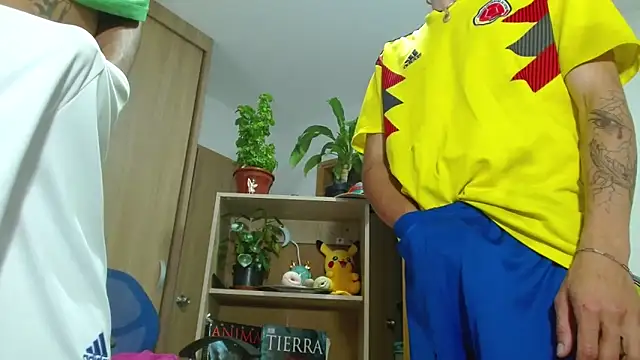 skinny23cm online show from November 15, 9:19 pm