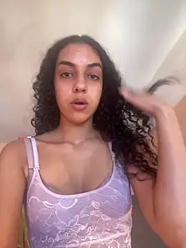 Snapshot of Sora_pasquale chatting on October 14, 8:48 am Sora pasquale online show from October 14, 8:48 am
