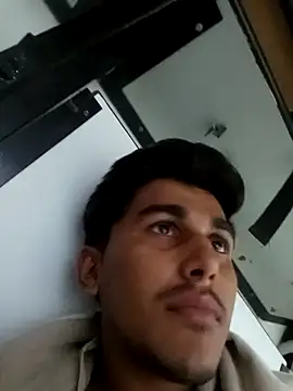 HarryChoudhary21 online show from November 18, 1:03 pm