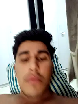 Snapshot of HarryChoudhary21 chatting on October 12, 6:31 pm HarryChoudhary21 online show from October 12, 6:31 pm