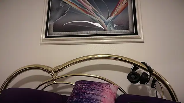 DERTYLAY online show from February 14, 1:50 am