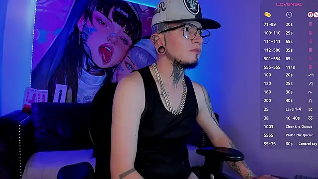 tyler jones  online show from March 26, 4:22 am