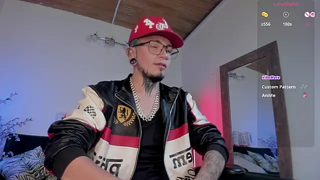 tyler jones  online show from March 27, 5:49 am