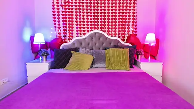 Madelaineses online show from February 18, 9:06 am