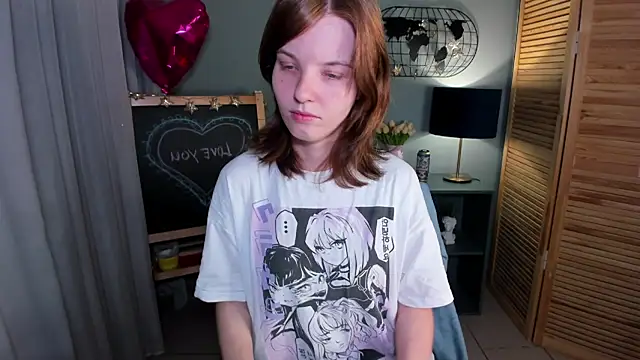 Snapshot of Madelaineses chatting on September 26, 8:43 am Madelaineses online show from September 26, 8:43 am