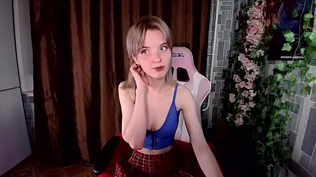 Madelaineses online show from May 7, 8:01 pm
