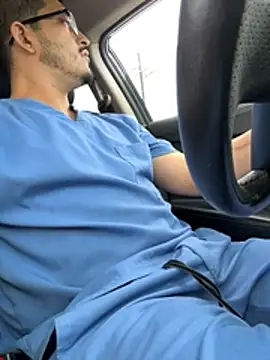 Dwizzlerperizzlee online show from April 13, 4:44 pm