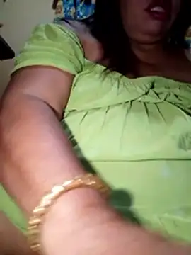 Huge mama69 online show from March 4, 4:04 pm