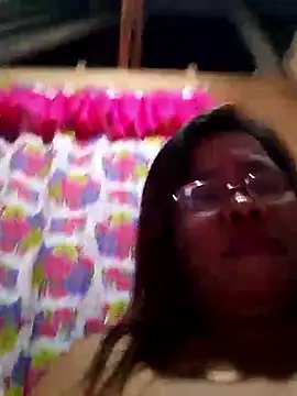 Snapshot of Huge_mama69 chatting on September 26, 8:49 pm Huge mama69 online show from September 26, 8:49 pm