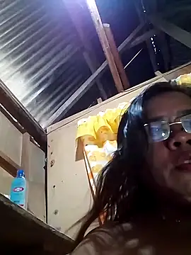 Huge mama69 online show from April 7, 2:46 am