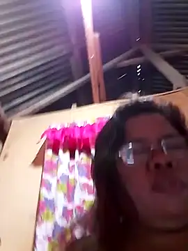 Snapshot of Huge_mama69 chatting on October 27, 11:16 pm Huge mama69 online show from October 27, 11:16 pm