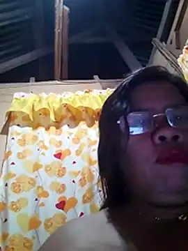 Snapshot of Huge_mama69 chatting on May 15, 12:47 pm Huge mama69 online show from May 15, 12:47 pm