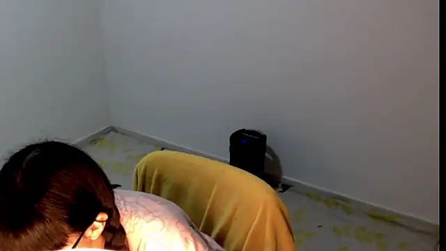 Snapshot of meganmiauu chatting on May 27, 2:02 pm meganmiauu online show from May 27, 2:02 pm