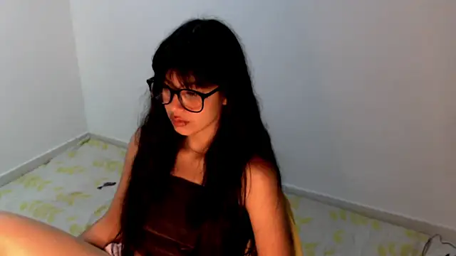 Snapshot of meganmiauu chatting on May 31, 4:02 pm meganmiauu online show from May 31, 4:02 pm