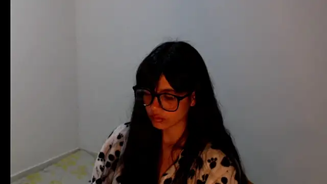 meganmiauu online show from June 19, 12:00 pm