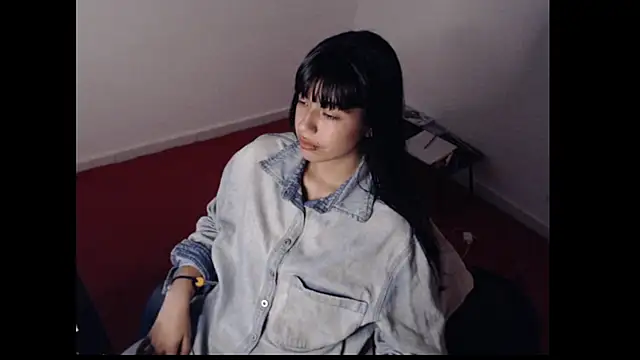 meganmiauu online show from April 1, 9:45 pm