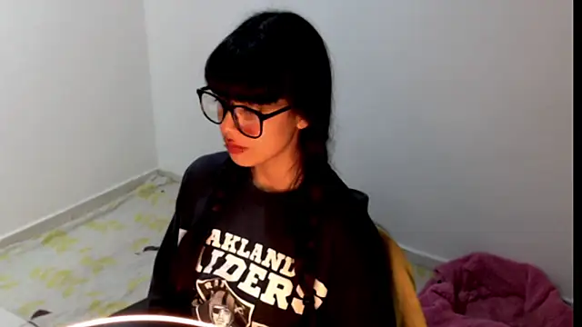 Snapshot of meganmiauu chatting on May 20, 10:40 pm meganmiauu online show from May 20, 10:40 pm