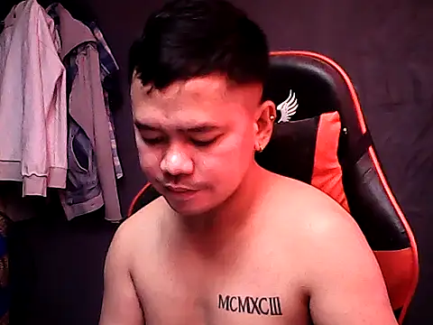 sweet sexyasian69 online show from March 18, 11:37 pm