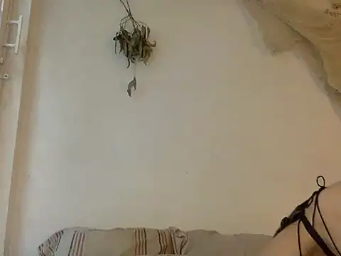 Snapshot of haley_diosita chatting on June 25, 10:04 pm haley diosita online show from June 25, 10:04 pm